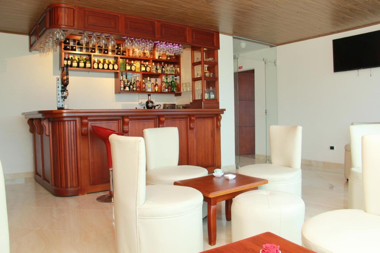 Hotel 80 Real Tenjo ภายนอก รูปภาพ